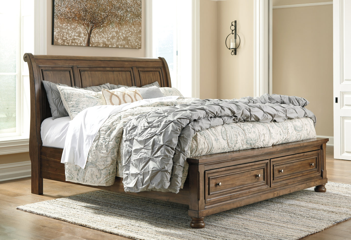 Robbinsdale  Sleigh Bed With Storage