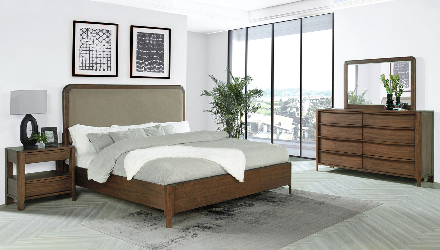 Maderia 4-piece California King Bedroom Set Walnut