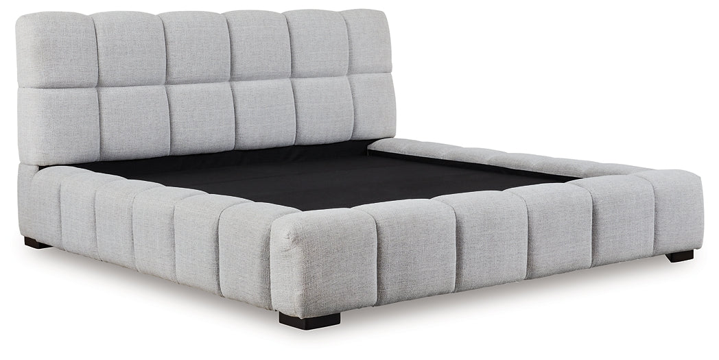 Grendusk  Upholstered Bed