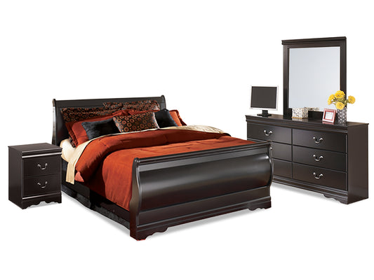 Huey Vineyard Queen Sleigh Bed with Mirrored Dresser and Nightstand